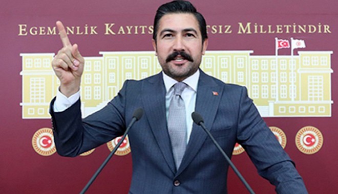 İktidarda Cahit Özkan rahatsızlığı